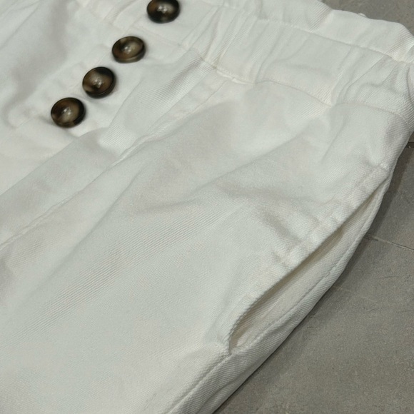 EUC Pink Lily High Waisted Shorts With Pockets - Picture 6 of 6